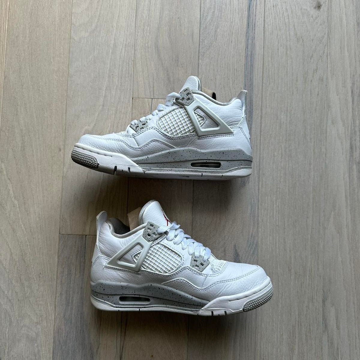 Air Jordan 4 Retro White Oreo
