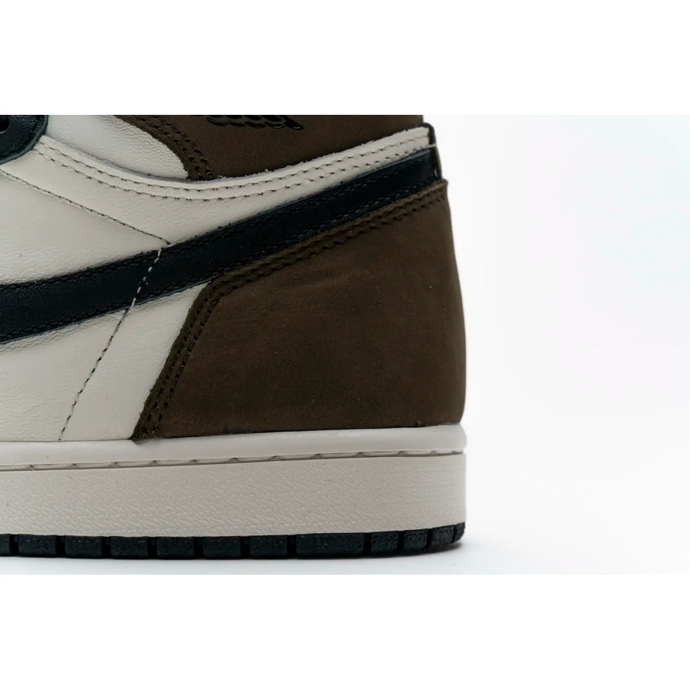 Air Jordan 1 Retro High OG Dark Mocha