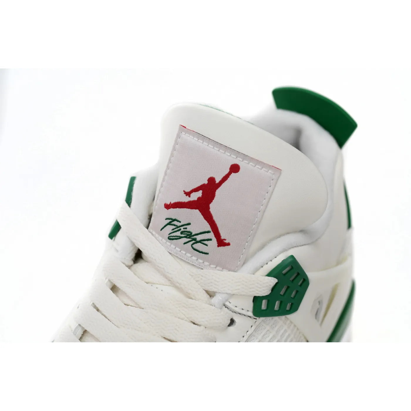 Nike SB x Air Jordan 4 "Pine Green"