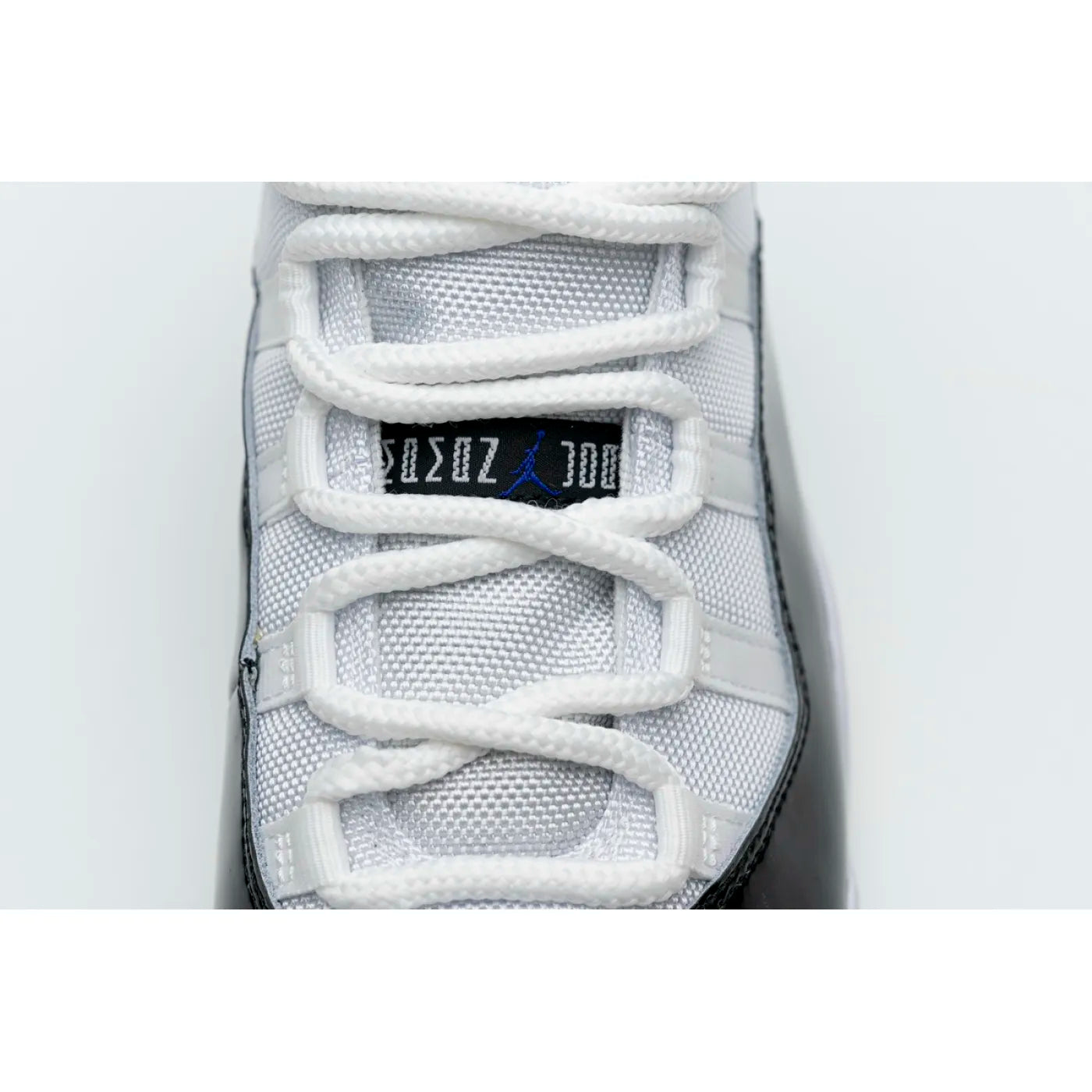 Air Jordan 11 High Concord